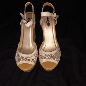 π Charlotte russe wedges